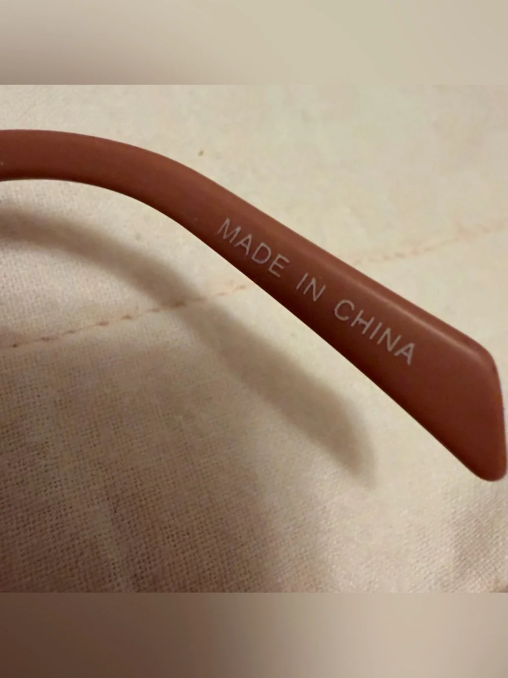 Modern Thaw Clear & Pink Glasses